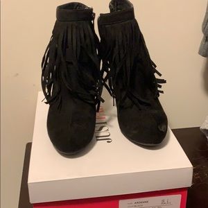 NIB Just Fab booties size 7